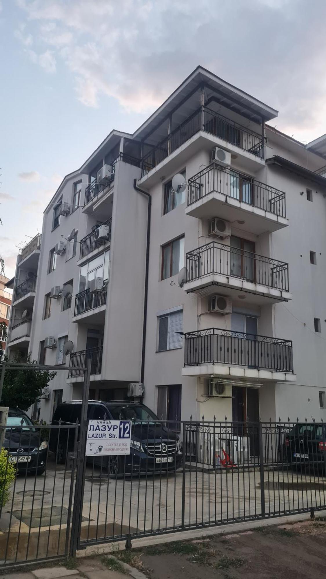 Apartment Lazur By The Sea Ravda Exterior photo